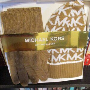 New Michael Kors Camel Brown & White Hand & Gloves Set w/MK Logo in Original Box